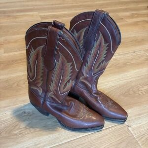 Vintage 80s Tony Lama brown embroidered leather cowboy boots women 6 Made in USA
